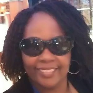 Meet your Posher, Brenda